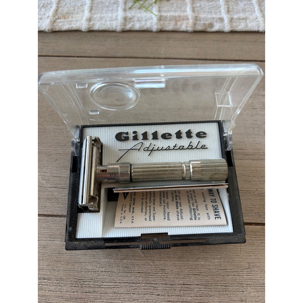 Vintage 1960 GILLETTE Adjustable Fat Boy Razor Case